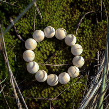 Load image into Gallery viewer, Frankincense Bracelet - White